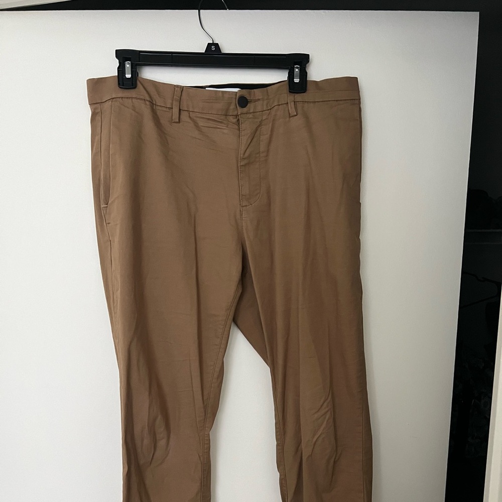 Old Navy Ultimate Tech Slim Built In Flex